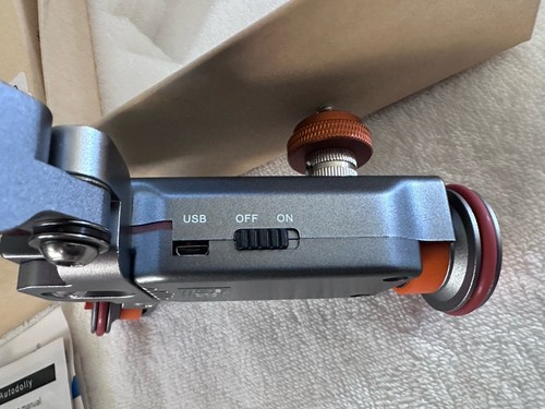 Neewer Auto Kamera Stativ Dolly mit Fernbedienung - Bild 5 von 9