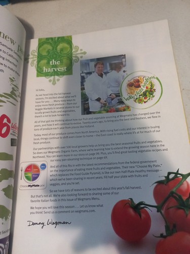 Wegmans Menu Magazine -Fall 2011 Paperback - Imagen 3 de 10
