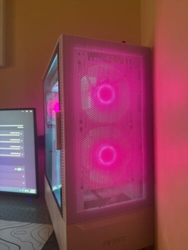 White Gaming Pc custom built Amd Radeon 6750xt Ryzen 5500 - Picture 2 of 6