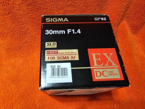 Sigma DC 30mm f/1.4 D HSM EX Lens For Sigma - Excellent!!! - Picture 10 of 10