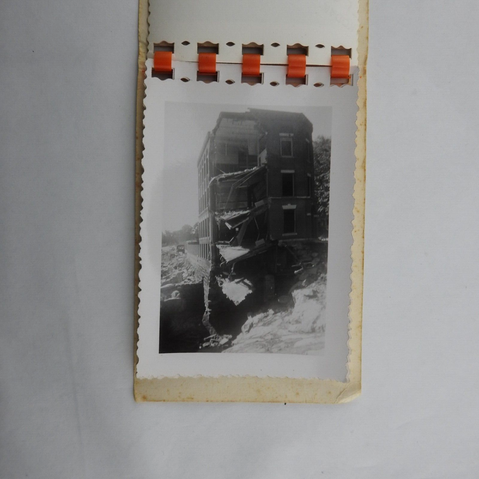 Picture 5 of 9