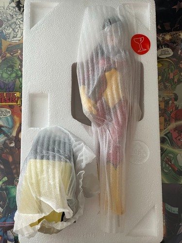 Bowen Marvel Spider-woman Painted Statue 259/1500 - Picture 10 of 10