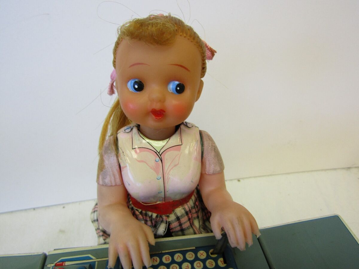VINTAGE LINEMAR Tin Toy Miss Friday The Typist Battery VINTAGE LINEMAR Tin Toy Miss Friday The Typist Battery