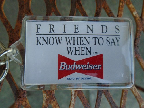 Vintage Schlüsselanhänger Budweiser Friends Know When to say when reversable schwarz weiß - Bild 2 von 4