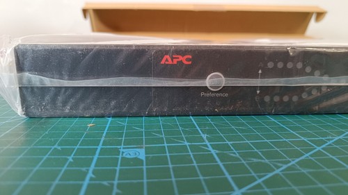 APC NetShelter AP4421A Commutateur secteur automatique _5,2_6 - Photo 7/10