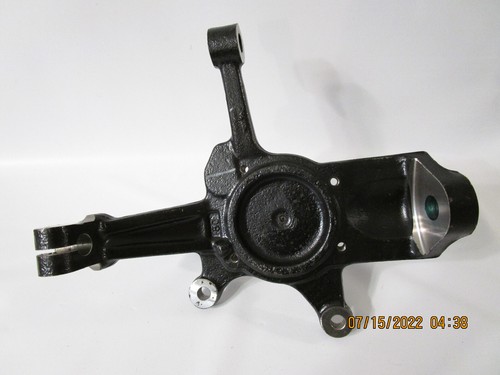 Genuine Kia OEM 0K08333031 Right Knuckle Assembly - Picture 4 of 9