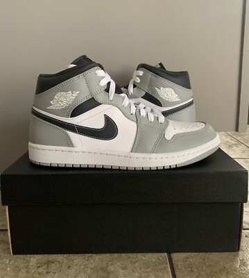 Air Jordan 1 Mid Light Smoke Grey Anthracite‎ Size 8.5 Amazon.com | Air Jordan 1 Mid  main image 4