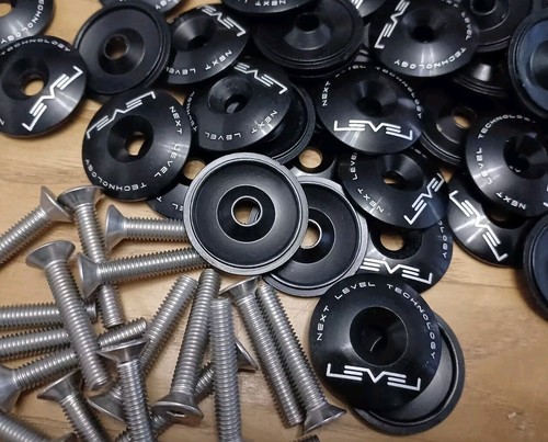 100 X JOB LOT Ahead A-Headset Top Cap & Bolt for Stem 1 1/8" BLACK Level