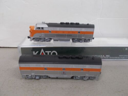 KATO ~ WESTERN PACIFIC F3A & F3B ANGETRIEBENE LOKOMOTIVEN ~ BEIDE ANGETRIEBEN ~ SPUR N ~ KONVOLUT A