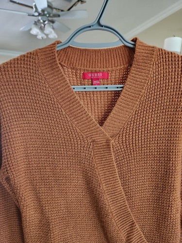 Guess Women's tan ribbed knit Sweater V-Neck Pullover Long Sleeves Size S - Picture 2 of 8
