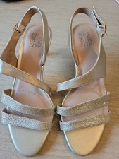 Naturalizer Slingback Gold sandals