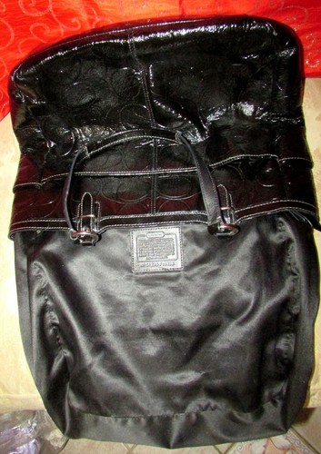 COACH GALLERY NORTH/SOUTH EMBOSSED SIGNATURE PATENT LEATHER TOP ZIP TOTE F19818 - Picture 9 of 12