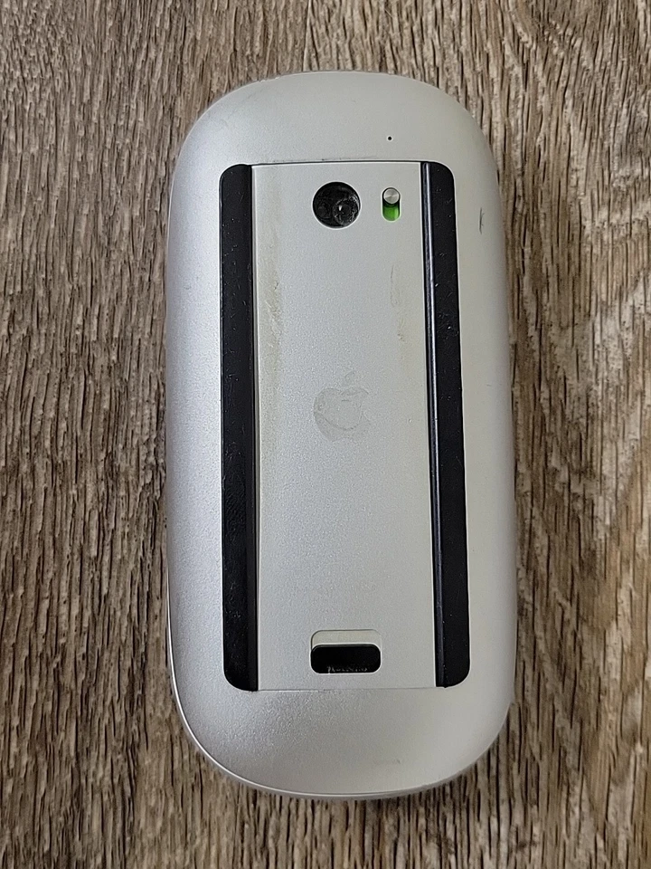 Apple Magic Bluetooth Wireless Mouse A1296 MB829LL/A White - Image 3 of 4