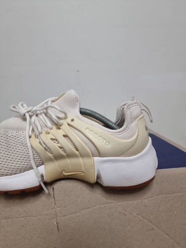 Nike Air Presto Sneaker Womens size 9 Running Shoe White Gym Runner - Picture 9 of 13