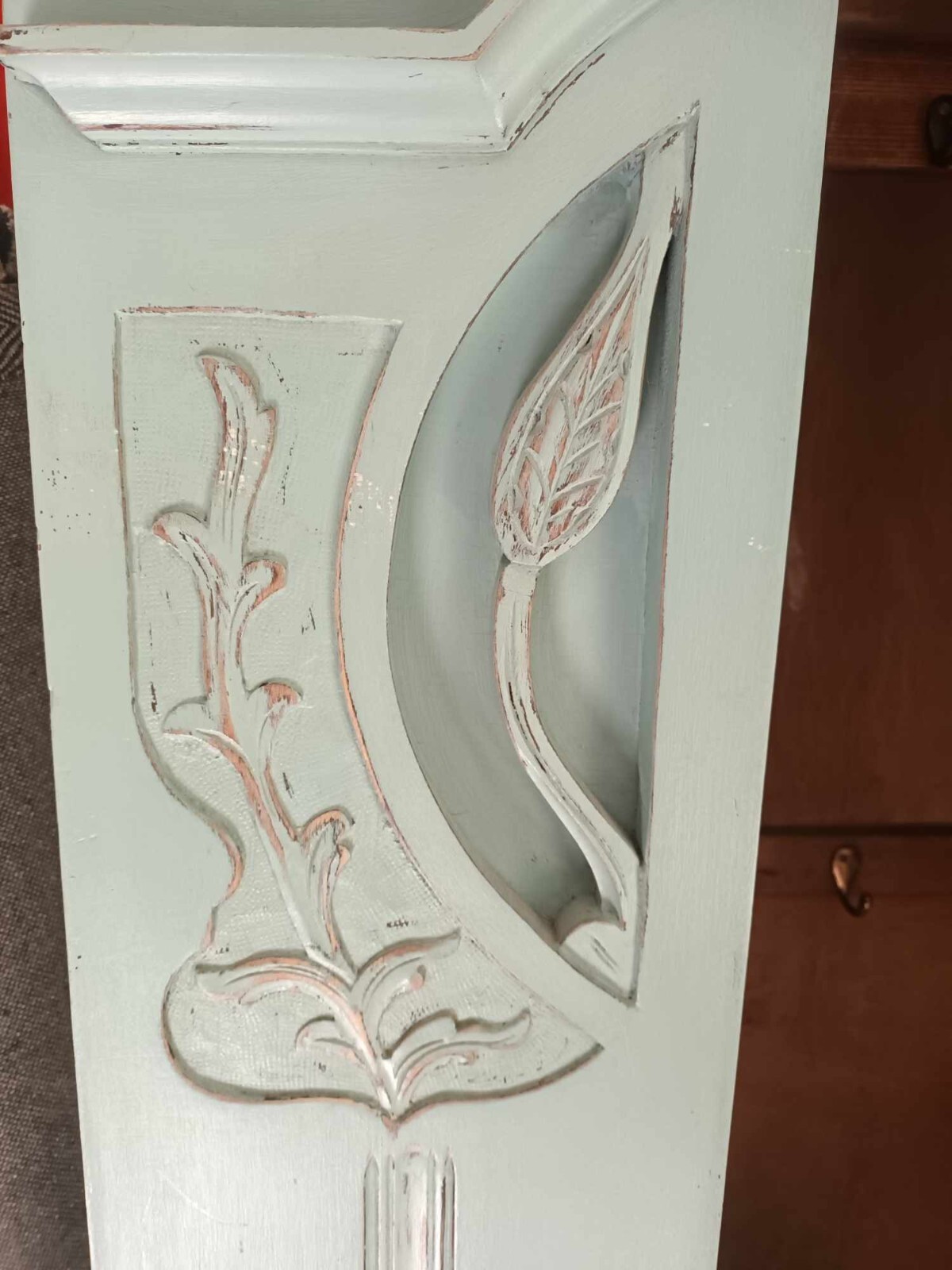 Picture 2 of 4