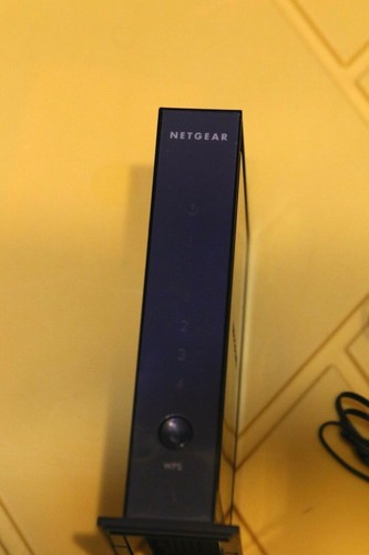Netgear N300 Wireless Router WNR 2000v.4 / 2.4GHz Wi-Fi band 5 fast Ethernet - Picture 4 of 4