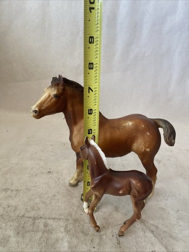 Lot Of 4 Breyer Horses Unknown Models Damaged And Broken - Picture 15 of 15