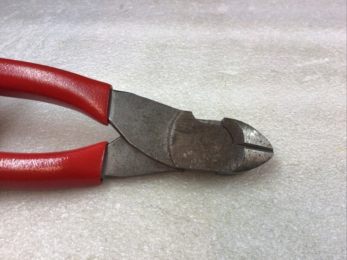 Snap On #87CF - 7-1/2" de largo, agarre suave rojo, borde eléctrico - cortadores diagonales - EE. UU. - BONITO - Imagen 4 de 11