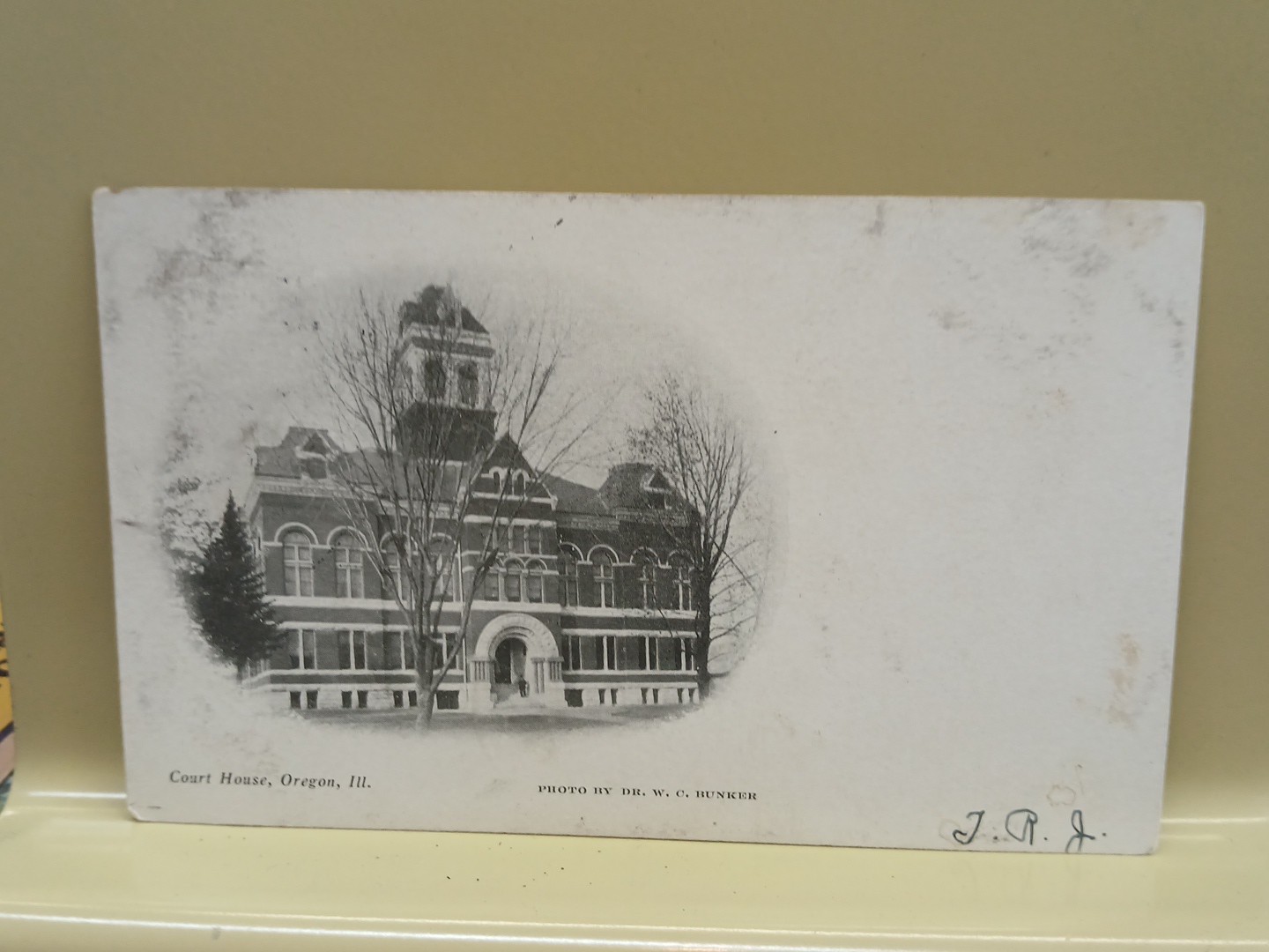 Picture 9 of 24