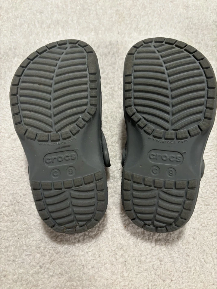 Crocs Niño Gris Talla c9 Foto 4 de 4