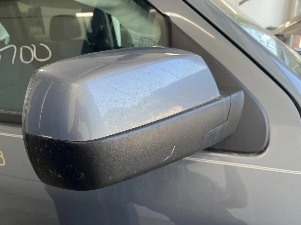 Used Right Door Mirror fits: 2016 Chevrolet Silverado 1500 pickup Power w/o turn - Image 3 of 4