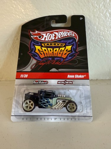Hot Wheels Larry's Garage Bone Shaker #11/39 Real Riders J5