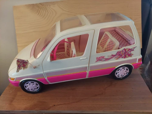 Vtg Barbie Mini Van #13185 BBQ Picnic 1995 Pink White Mattel