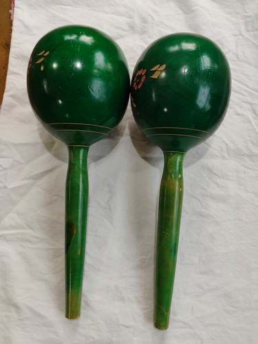 Par de maracas vintage talladas y pintadas a mano. ¡13+ pulgadas! - Imagen 3 de 9