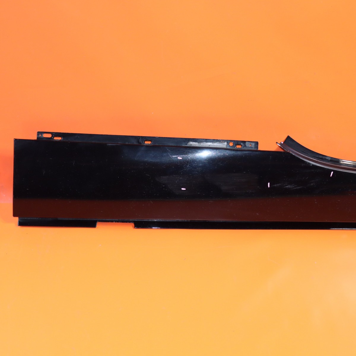 Bentley Continental GT 2004-2007 RIGHT Rocker molding P/N 3W8853852H