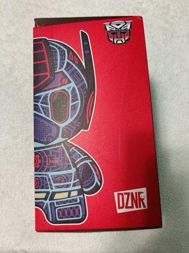 DZNR Optimus Prime Transformers Yume What’s Inside Edition #01 Plüschtier - Bild 2 von 5