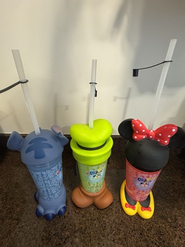 Disney Goofy’s Glaciers Souvenir Cup Goofy With Ears And Feet - Picture 2 of 2