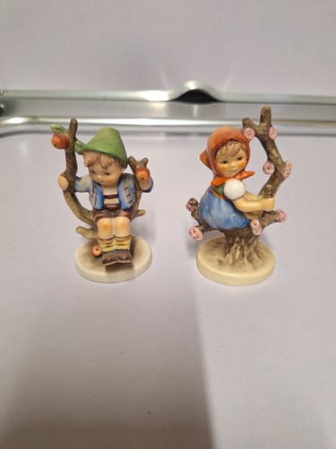goebel hummel Vintage Figurines         "Apple Tree Girl (141) & Boy (142). - Picture 2 of 5