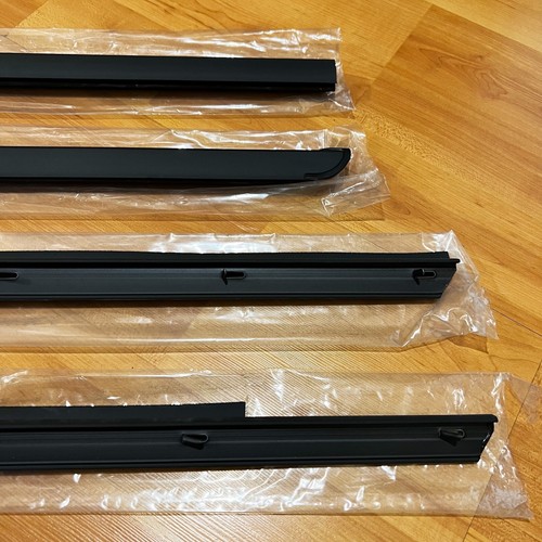 Out In front door belt weatherstrip seal Genuine Isuzu TF Pickup TFR Rodeo 88-02 - Bild 4 von 11