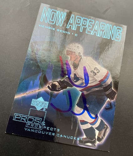 2000-01 Upper Deck Pros & Prospects Now Appearing - Henrik Sedin Auto 🔥 - Imagen 3 de 5