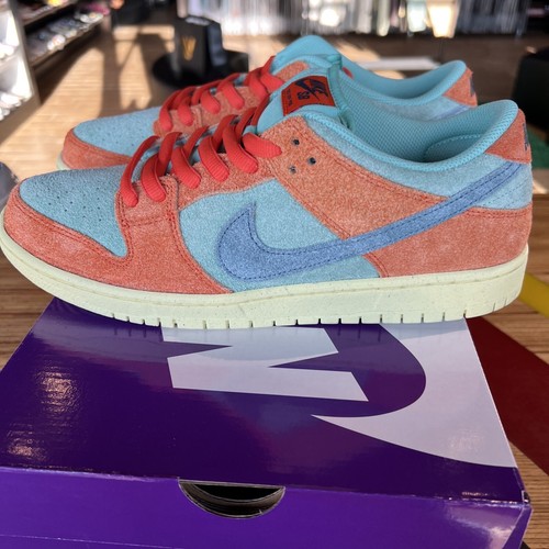 Size 10.5 - Nike SB Dunk Low Orange Emerald Rise - Picture 11 of 15