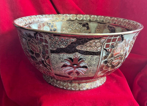 Oriental  Chinese Accent Porcelain Bowl Floral Gold Trim Throughout 10in Wide - Picture 2 of 19