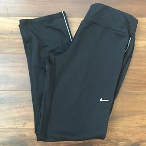 425023-010-Womens-Nike-Element-Thermal-Dri-Fit-Black-Running-Pants-Womens-Size-M