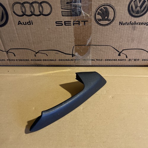 VOLKSWAGEN GOLF MK3 DL 1995 DOOR CARD GRAB HANDLE TRIM (N/S/F) 1H0867197 - Picture 2 of 3