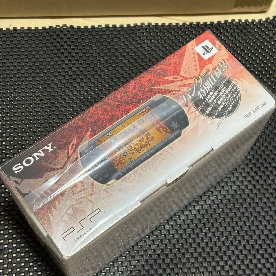 Sealed SONY PSP Playstation Portable Monster Hunter 3rd Hunters PSP -3000 MHB - Image 2 of 4