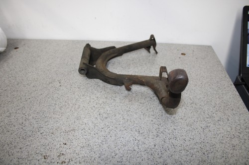 1982 Honda Goldwing 1100 GL1100 OEM CENTER MAIN STAND - Picture 4 of 7