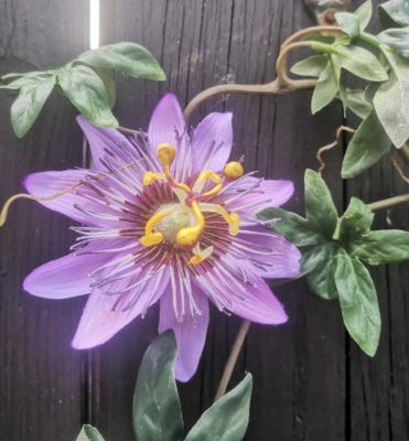 Große Blüten 1m Girlande Deko Lila Violett Passionsblume Blumenranke Blütenranke