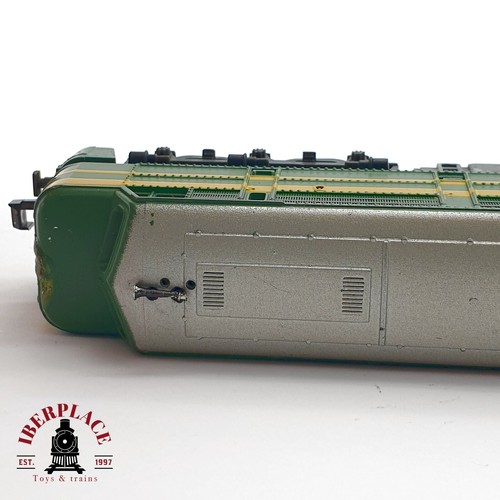 1:160 IBERTREN Locomotora diesel verde RENFE RN Diesellok N escala - Imagen 9 de 12