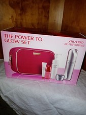 New Shiseido The Power to Glow Set