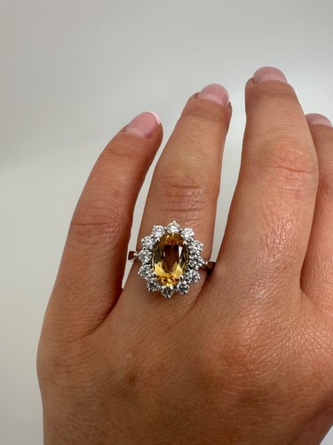 18CT WHITE GOLD OVAL GOLDEN TOPAZ AND DIAMONDS RING 3.21CT ID12 - Picture 11 of 24