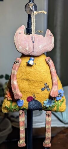 VTG Primitive Folk Art Style Handcrafted Kitty Cat Doll Nature Felt Clay Wire - Picture 18 of 19