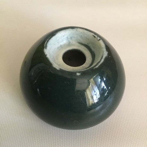 Russel Wright Iroquois Casual Oyster and Parsley Salt and Pepper Shakers - Picture 4 of 6