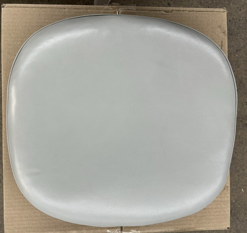 Knoll Saarinen Tulip leather seat pads ~ Gray ~ 6 Available/ Priced Individually - Picture 5 of 18