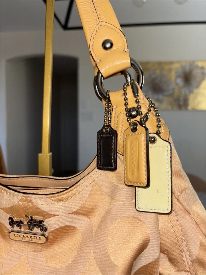 COACH MADISON OPT ART MAGGIE SHOULDER BAG PEACH 14305 Y2K COA - Image 2 of 4