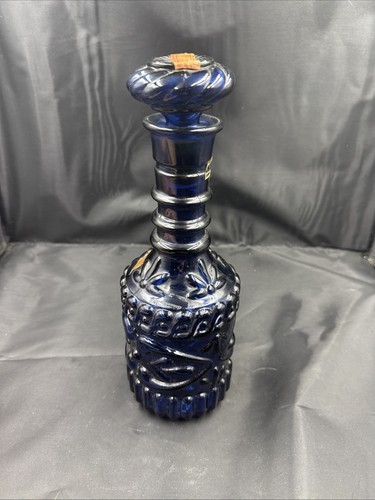 1971 Kentucky Deep Cobalt Blue KY Derby Hvy Relief Design Glass Bottle w Stopper - Picture 2 of 7