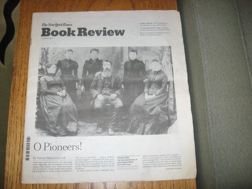 2017 NY Times Book Review Anthony Bourdain, J. Conrad, Henry James, James Wright - Bild 1 von 6